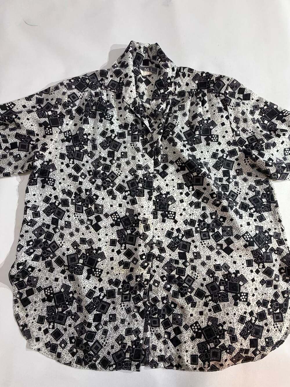 Vintage MG Black White Geometric Pattern Short Sleeve Blouse